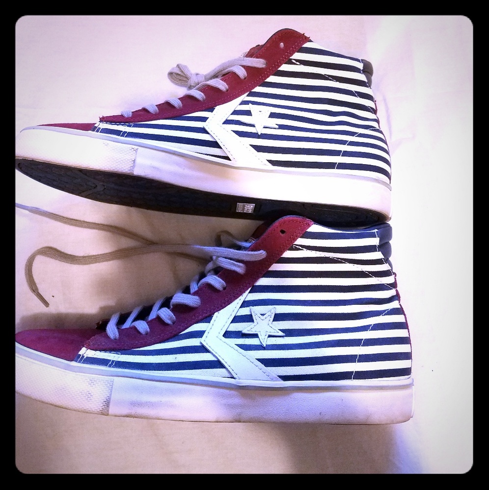 Converse maroon blue and white strip size 9